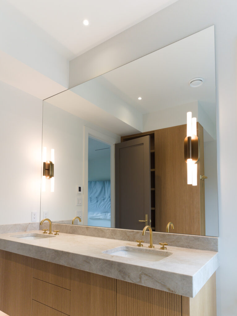 mirror-custom-island-glass